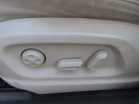 Used 2011 Audi Q5 2.0T Premium Plus image 23