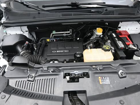 Used 2019 Chevrolet Trax LT w/ LT Convenience Package image 20