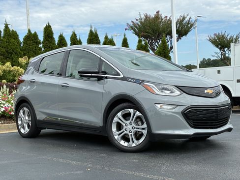 Used 2020 Chevrolet Bolt LT FWD image 2