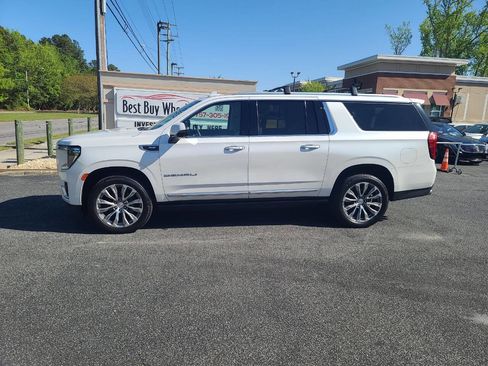 Used 2021 GMC Yukon XL Denali w/ Denali Premium Package image 5