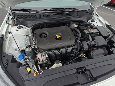 Used 2024 Kia Forte GT-Line w/ GT-Line Premium Package image 12