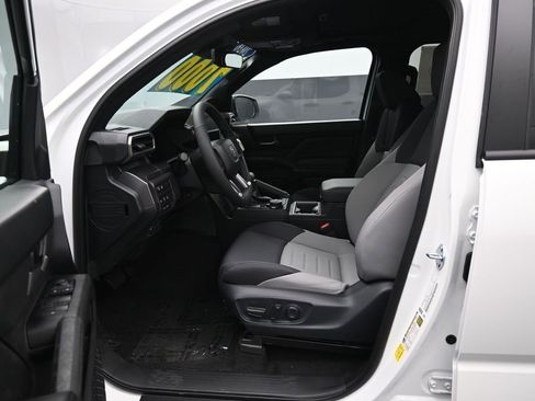 New 2026 Toyota Tacoma TRD Off-Road image 9