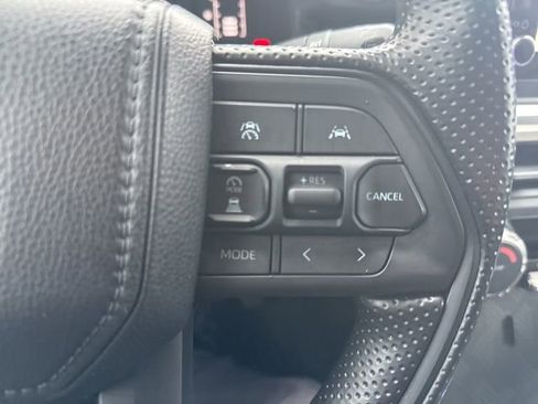 Used 2025 Toyota Tacoma SR5 image 12