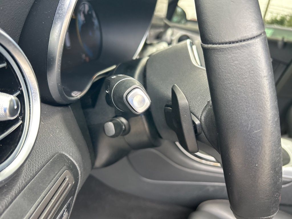 Used 2022 Mercedes-Benz GLC 300 image 38