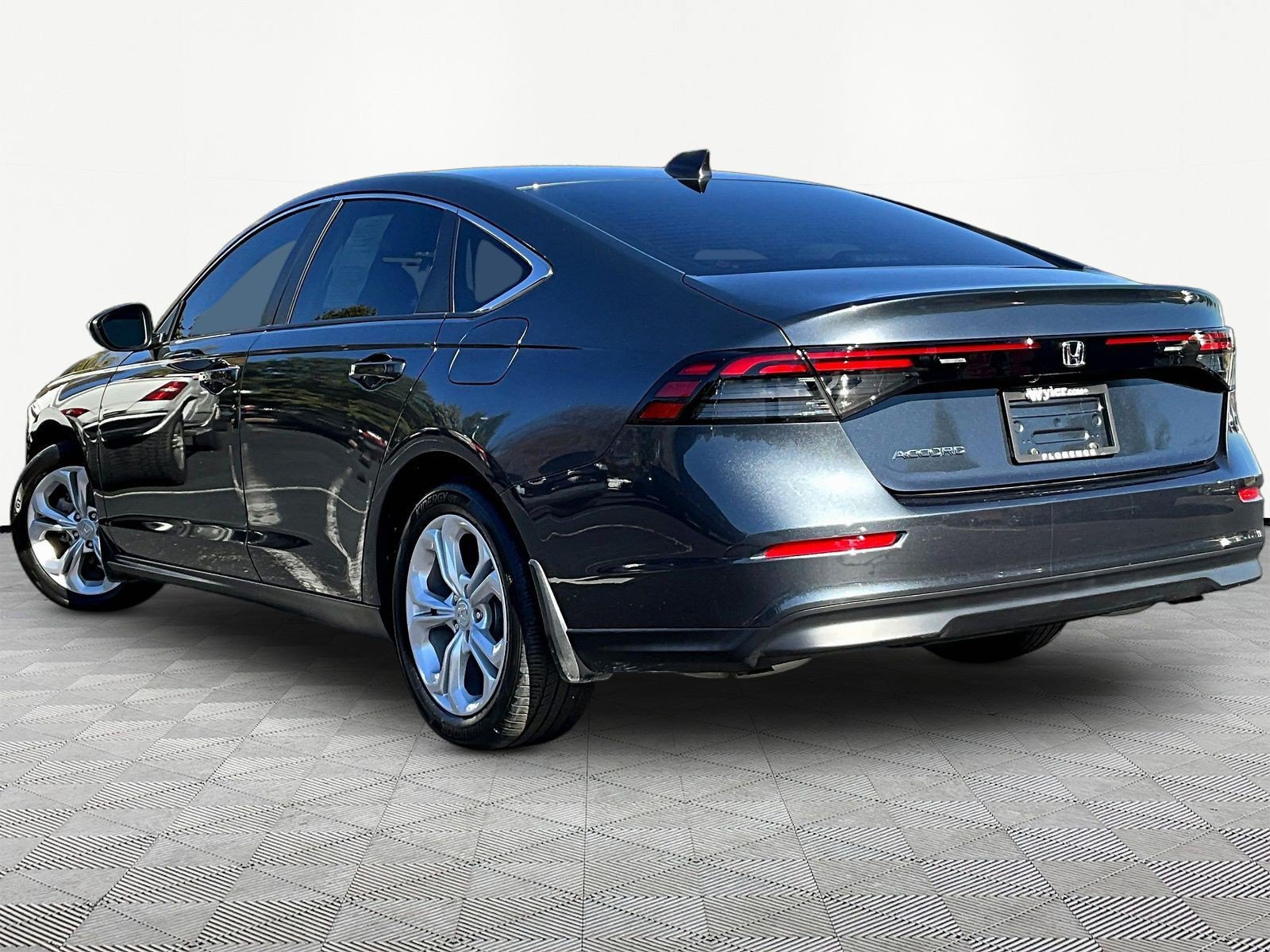Used 2024 Honda Accord LX image 4
