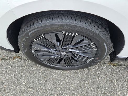 New 2025 Nissan Murano Platinum w/ Cargo Package image 18