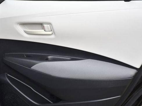 Used 2022 Toyota Corolla LE image 22