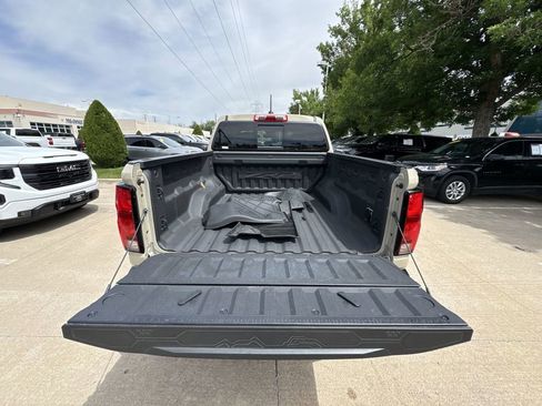 Used 2024 Chevrolet Colorado ZR2 AWD/4WD image 27