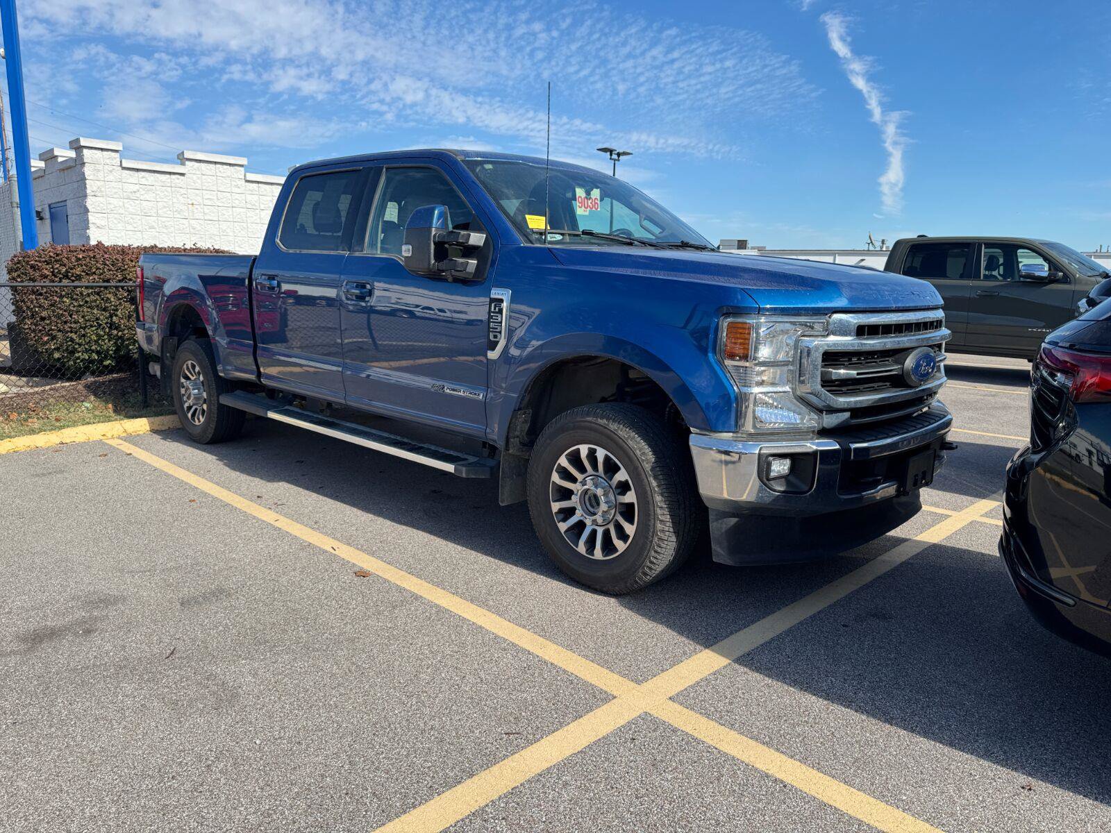 Used 2022 Ford F350 Lariat w/ Lariat Ultimate Package AWD/4WD image 2