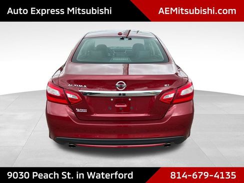 Used 2017 Nissan Altima 2.5 SL w/ Moonroof Package FWD image 6