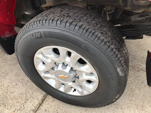 Used 2024 Chevrolet Silverado 3500 LT w/ Convenience Package image 23