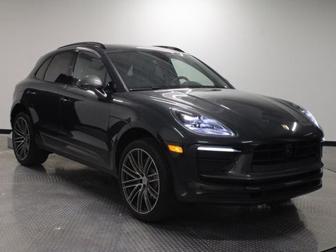 New 2026 Porsche Macan AWD/4WD image 9