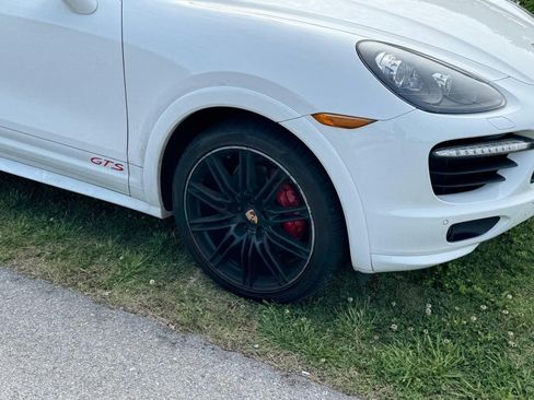 Used 2014 Porsche Cayenne GTS AWD/4WD image 11