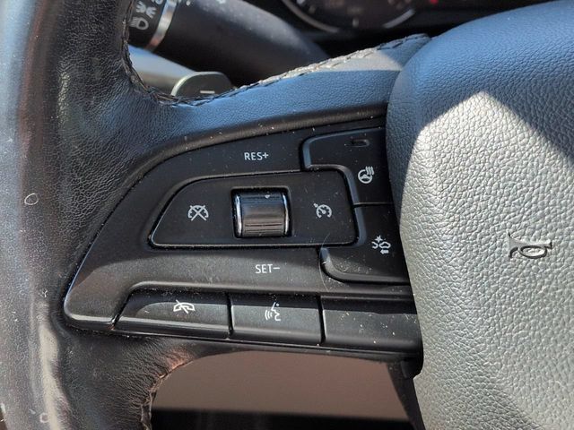 Used 2019 Cadillac XT4 Premium Luxury AWD/4WD image 32