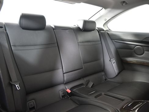 Used 2011 BMW 328i xDrive Coupe AWD/4WD image 16
