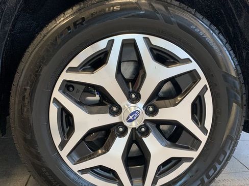 Used 2020 Subaru Forester Premium image 27