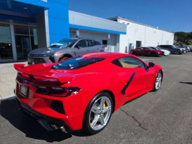 Used 2025 Chevrolet Corvette Stingray Premium Cpe w/ Z51 Performance Package RWD image 6