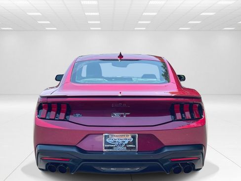Used 2025 Ford Mustang GT Premium RWD image 5