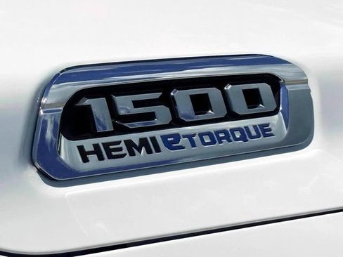 Used 2023 RAM 1500 Limited AWD/4WD image 11