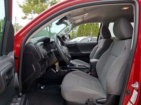 Used 2023 Toyota Tacoma SR AWD/4WD image 11