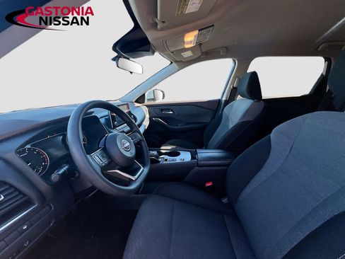 Used 2023 Nissan Rogue SV image 26