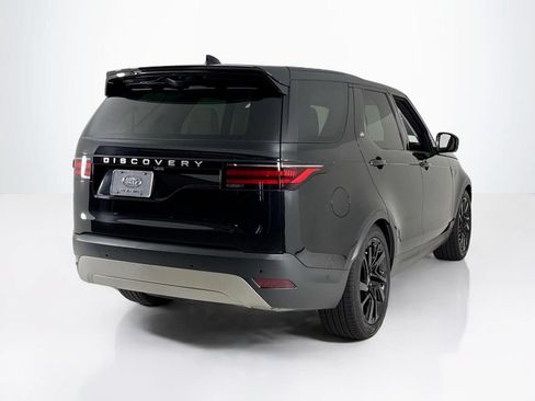 Used 2024 Land Rover Discovery S AWD/4WD image 5