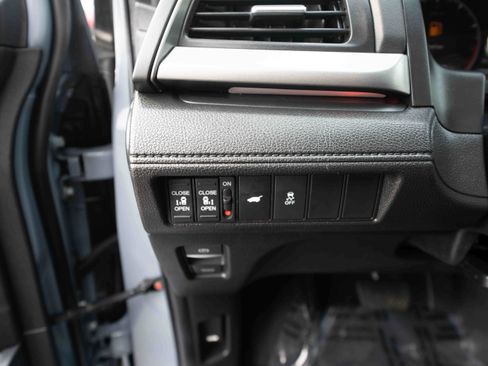 Used 2025 Honda Odyssey Sport-L image 11