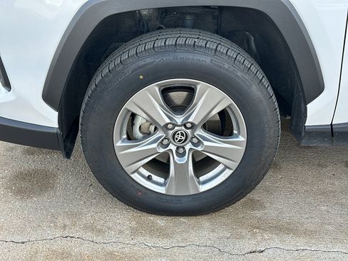 Used 2024 Toyota RAV4 XLE image 2