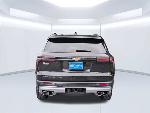 Used 2025 Chevrolet Traverse LT AWD/4WD image 5
