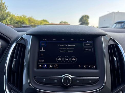 Used 2019 Chevrolet Cruze LT w/ Convenience Package FWD image 30