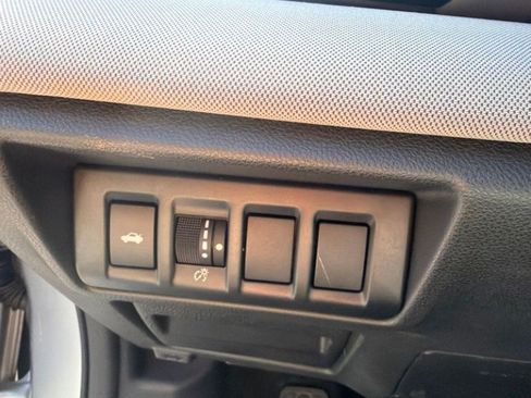 Used 2023 Subaru Legacy Premium AWD/4WD image 9