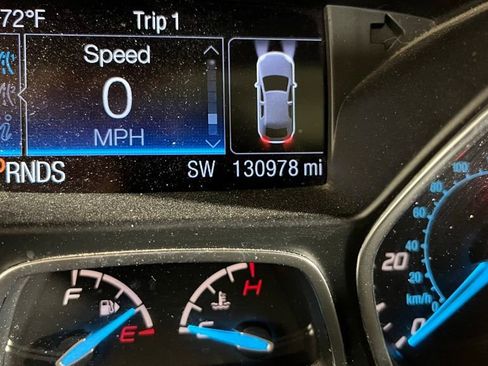 Used 2016 Ford Escape SE w/ Equipment Group 201A AWD/4WD image 10