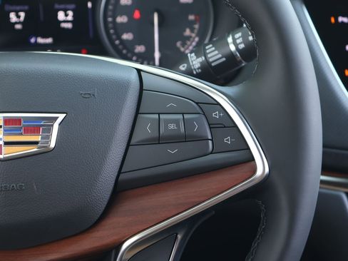 New 2026 Cadillac XT5 Premium Luxury image 21