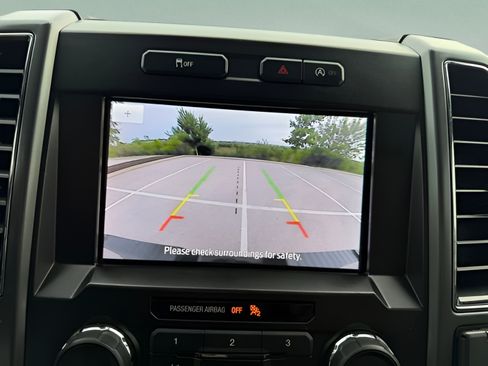 Used 2020 Ford F150 XLT AWD/4WD image 17