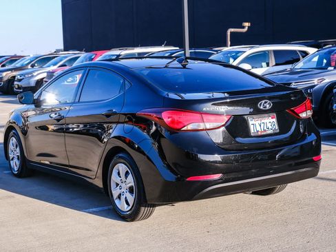 Used 2016 Hyundai Elantra SE FWD image 6