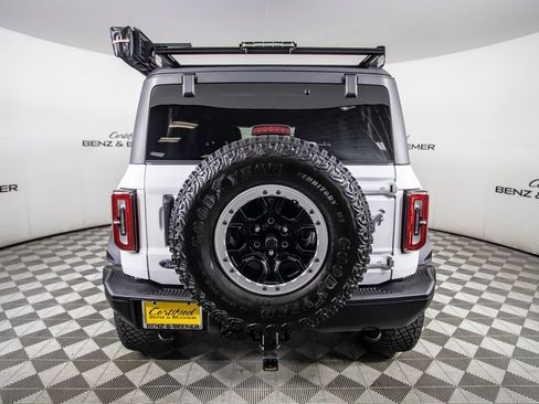 Used 2023 Ford Bronco Badlands w/ Sasquatch Package AWD/4WD image 7