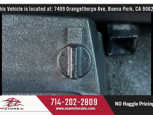 Used 1993 GMC Jimmy 4WD 2-Door image 25