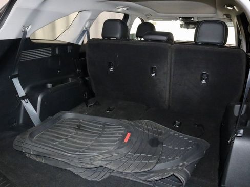 Used 2023 Kia Sorento S w/ Panoramic Sunroof Package FWD image 14