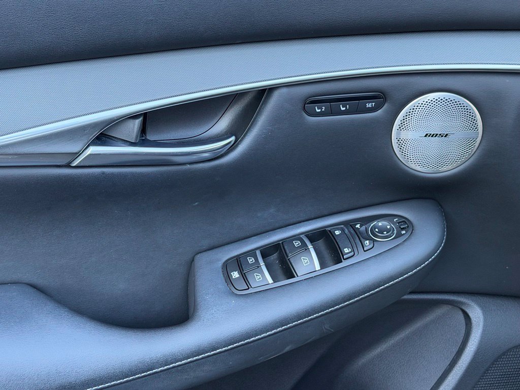 Used 2023 INFINITI QX50 Luxe AWD/4WD image 30