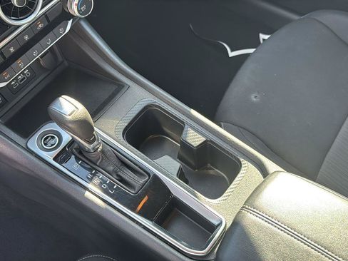 Used 2024 Nissan Sentra SV FWD image 18