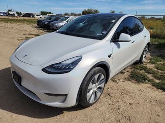 Used 2020 Tesla Model Y Long Range image 1