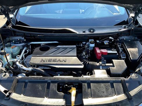 Used 2023 Nissan Rogue SV AWD/4WD image 30
