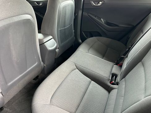 Used 2022 Hyundai Ioniq SE image 14