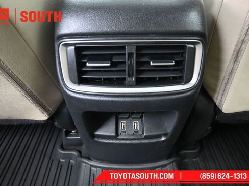 Used 2019 Honda CR-V Touring image 27