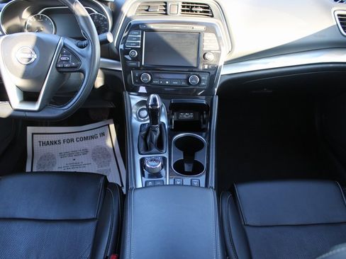 Used 2023 Nissan Maxima SL image 32