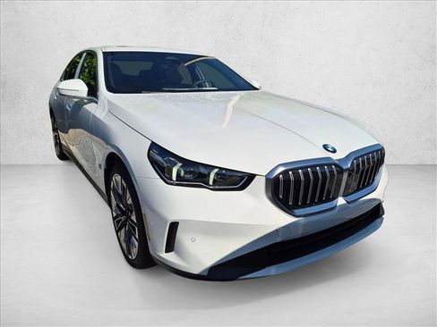 New 2027 BMW 530i xDrive w/ Premium Package AWD/4WD image 5