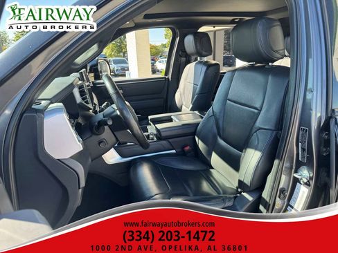 Used 2022 Toyota Tundra Platinum w/ Advanced Package image 10