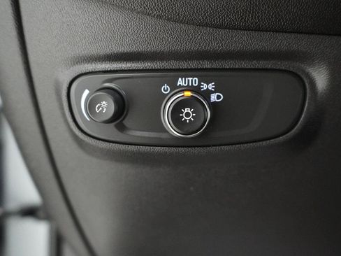 Used 2024 Chevrolet Equinox LS w/ Driver Confidence II Package FWD image 13