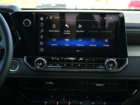 Certified 2024 Chevrolet Colorado LT w/ LT Convenience Package III image 14