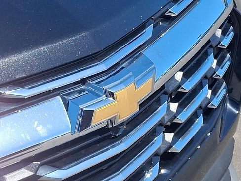 Used 2025 Chevrolet Equinox LT AWD/4WD image 29